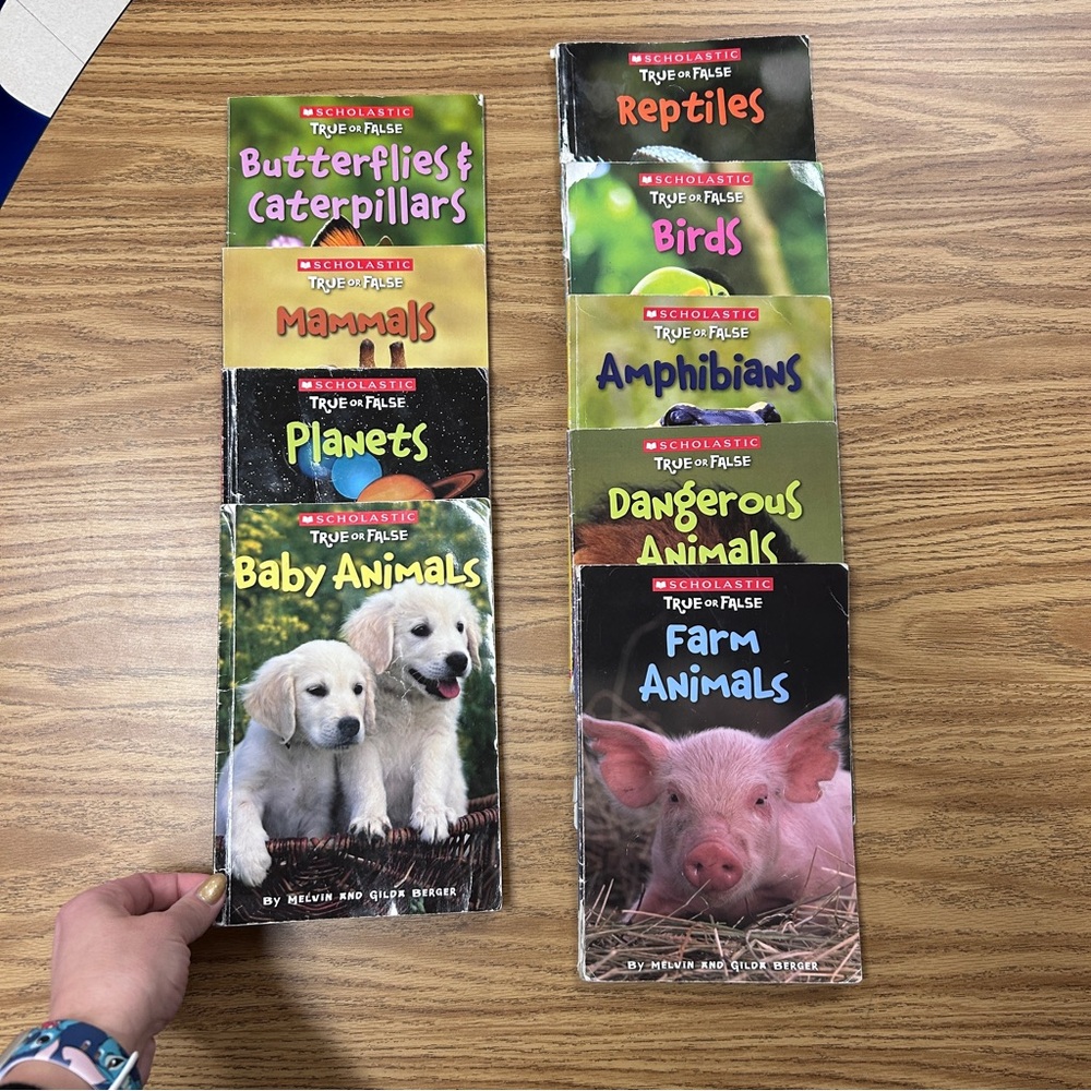 Scholastic Kids True or False Nonfiction Book Set
